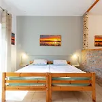Casa Ana Vama Veche