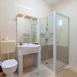 Casa Ana Vama Veche
