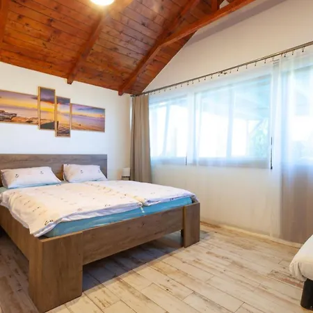 Penzion Casa Ana 4*